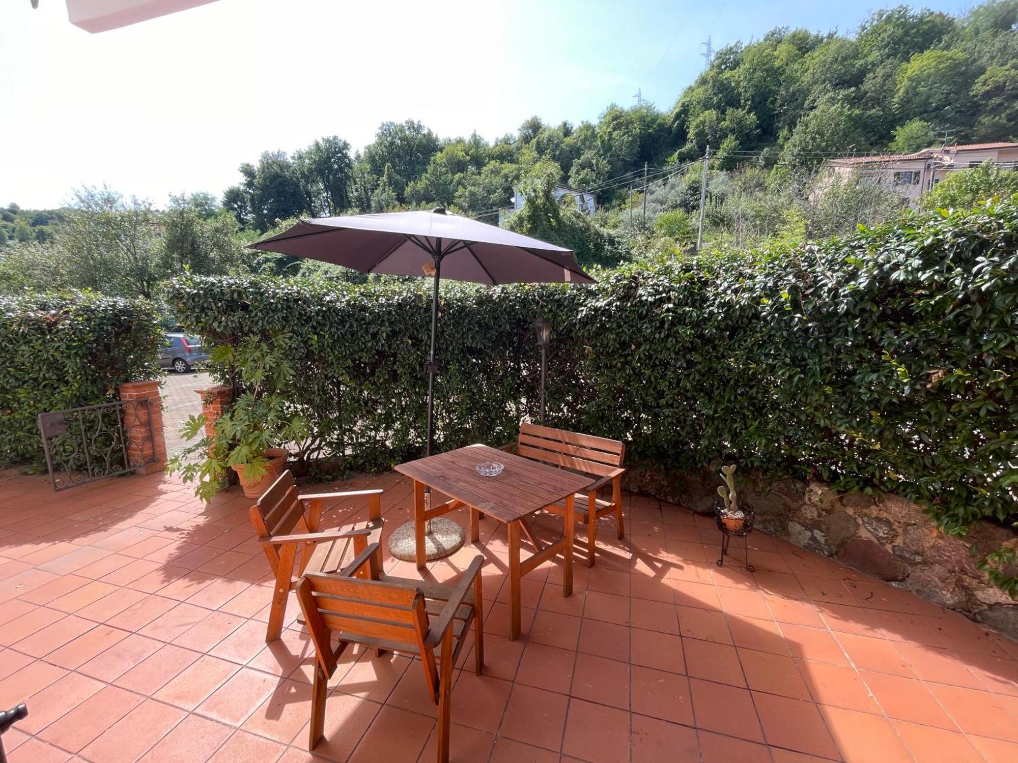 Appartamento Comodo Per Lerici E 5 Terre Piano di Follo Exterior photo